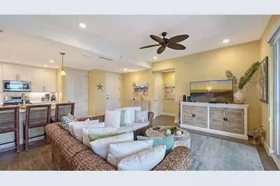 388 Aruba Circle #201, Bradenton, FL 34209 - Photo 15