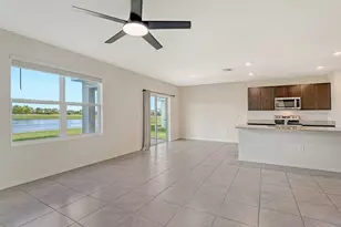 17329 Reserva Dr, Bradenton, FL 34211 - Photo 9