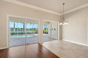 5924 Mariposa Ln, Sarasota, FL 34238 - Photo 11