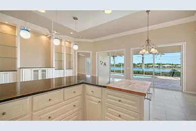 5924 Mariposa Lane, Sarasota, FL 34238 - Photo 21