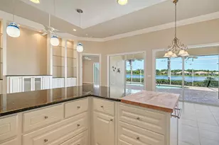 5924 Mariposa Ln, Sarasota, FL 34238 - Photo 21