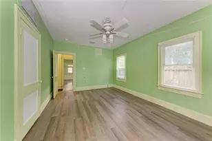1005 16th Ave S, Saint Petersburg, FL 33705 - Photo 27