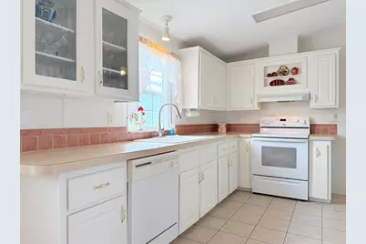 2050 Champion Street, Sarasota, FL 34231 - Photo 19