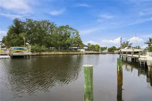 9911 Royal Palm Dr, Bradenton, FL 34210 - Photo 55