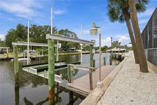 9911 Royal Palm Dr, Bradenton, FL 34210 - Photo 5