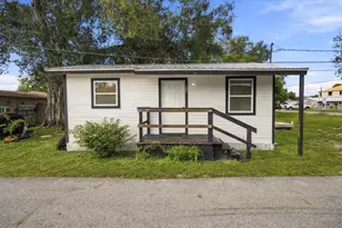 1291 NE 11th St, Okeechobee, FL 34972 - Photo 1