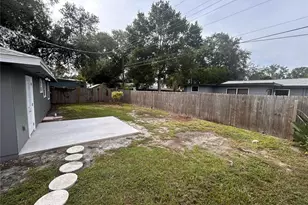 2825 Louise St, Sarasota, FL 34237 - Photo 11
