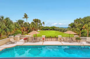 1083 Westway Dr, Sarasota, FL 34236 - Photo 9