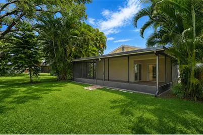358 Bearded Oaks Circle, Sarasota, FL 34232 - Photo 21