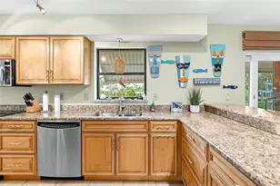 120 Villa Dr, Osprey, FL 34229 - Photo 11