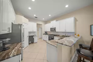2889 Grazeland Dr, Sarasota, FL 34240 - Photo 9