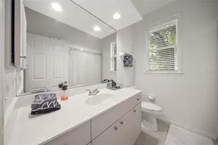 4749 Acorn Cir, Sarasota, FL 34233 - Photo 31