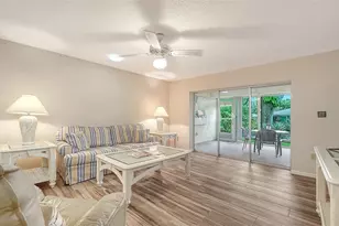 4207 Bowling Green Cir, Sarasota, FL 34233 - Photo 9