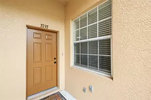3793 Parkridge Cir, Sarasota, FL 34243 - Photo 3