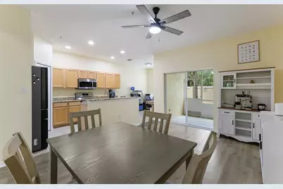3793 Parkridge Circle #3-105, Sarasota, FL 34243 - Photo 11