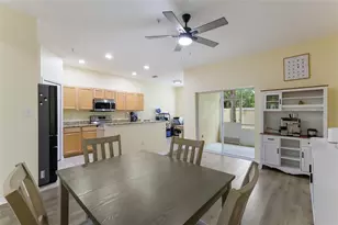 3793 Parkridge Cir, Sarasota, FL 34243 - Photo 11