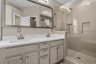 15302 Searobbin Dr, Lakewood Ranch, FL 34202 - Photo 33
