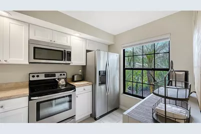 4729 Winslow Beacon #11, Sarasota, FL 34235 - Photo 17