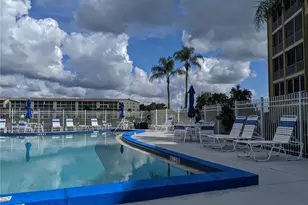 3570 Lake Bayshore Dr, Bradenton, FL 34205 - Photo 27