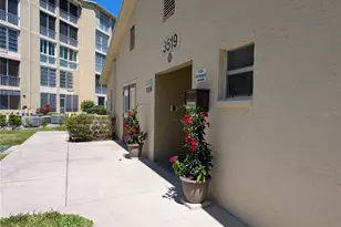 3570 Lake Bayshore Dr, Bradenton, FL 34205 - Photo 25