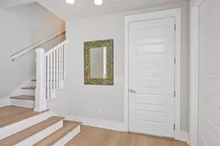 508 Laurel Pk Dr, Sarasota, FL 34236 - Photo 5