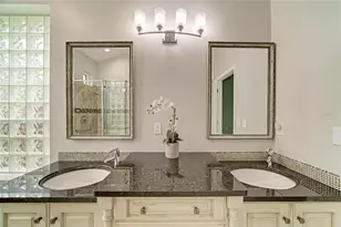 7816 Heritage Classic Ct, Lakewood Ranch, FL 34202 - Photo 19