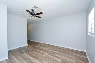 2519 9th Avenue W #1, Bradenton, FL 34205 - Photo 3
