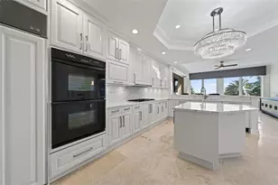 2151 Gulf of Mexico Dr, Longboat Key, FL 34228 - Photo 35