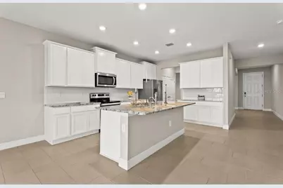 5728 Woodland Sage Drive, Sarasota, FL 34238 - Photo 9