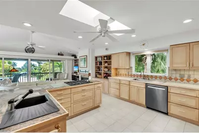 103 Sunset Lane, Anna Maria, FL 34216 - Photo 15