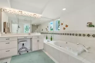 103 Sunset Ln, Anna Maria, FL 34216 - Photo 31