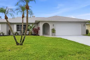 1010 Malibu Ct, Venice, FL 34293 - Photo 3