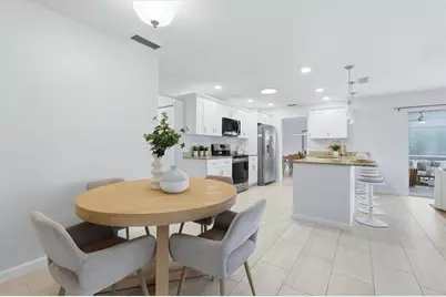 1010 Malibu Court, Venice, FL 34293 - Photo 17