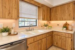1064 Deer Hollow Blvd, Sarasota, FL 34232 - Photo 9