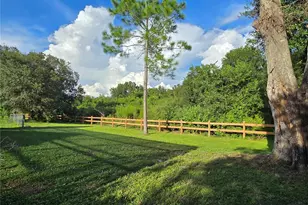 1064 Deer Hollow Blvd, Sarasota, FL 34232 - Photo 23