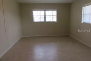 2727 75th St W, Bradenton, FL 34209 - Photo 9