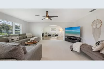 6717 Roxbury Drive, Sarasota, FL 34231 - Photo 13