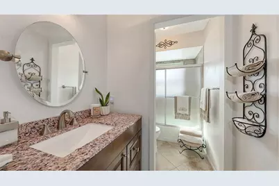 6717 Roxbury Drive, Sarasota, FL 34231 - Photo 27