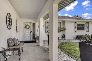 6717 Roxbury Dr, Sarasota, FL 34231 - Photo 3