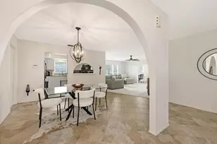 6717 Roxbury Dr, Sarasota, FL 34231 - Photo 5