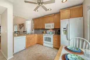 6204 Midnight Pass Rd, Sarasota, FL 34242 - Photo 15