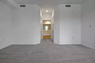 5703 N Honore Ave, Sarasota, FL 34243 - Photo 17