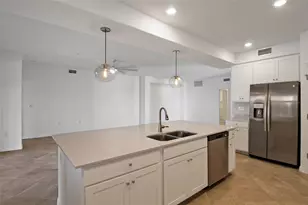 5703 N Honore Ave, Sarasota, FL 34243 - Photo 11
