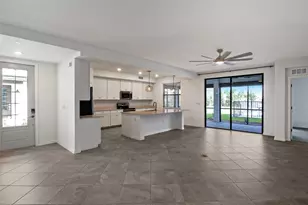 5703 N Honore Ave, Sarasota, FL 34243 - Photo 7