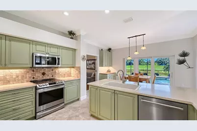 4357 Highland Oaks Circle, Sarasota, FL 34235 - Photo 13