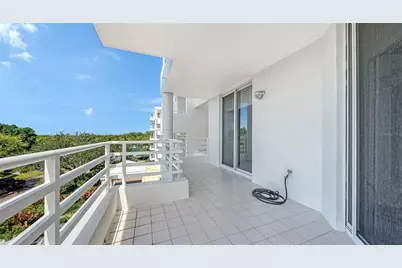 2550 Harbourside Drive #334, Longboat Key, FL 34228 - Photo 35