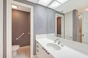 2550 Harbourside Dr, Longboat Key, FL 34228 - Photo 41