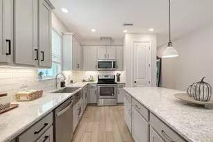 2531 Fireflag Ln, Sarasota, FL 34232 - Photo 5