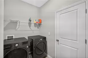 12704 Lateral Root Dr, Sarasota, FL 34238 - Photo 23