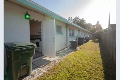 6377 Gateway Avenue, Sarasota, FL 34231 - Photo 11